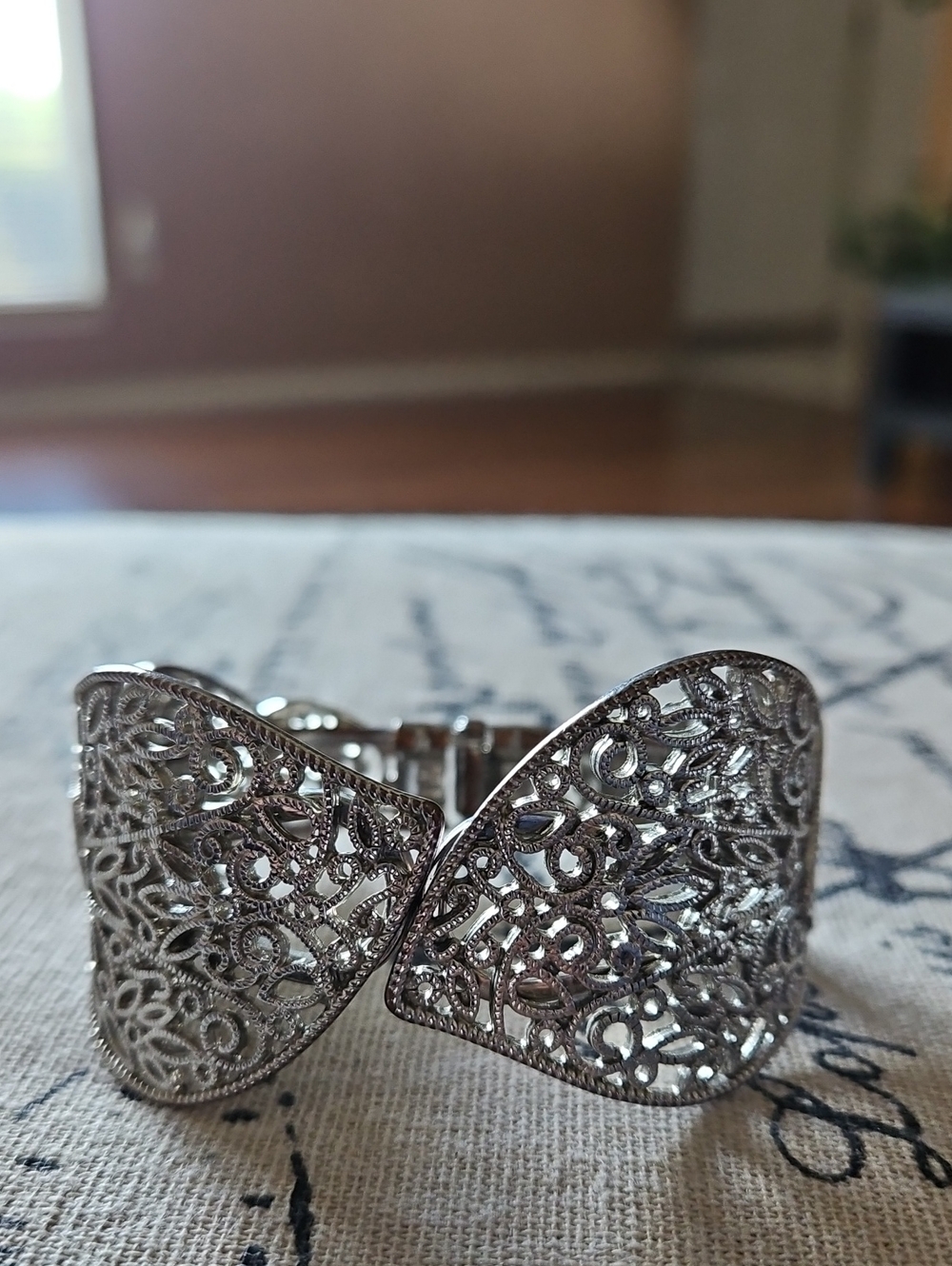 Intricate Silver Filigree Bow Bracelet